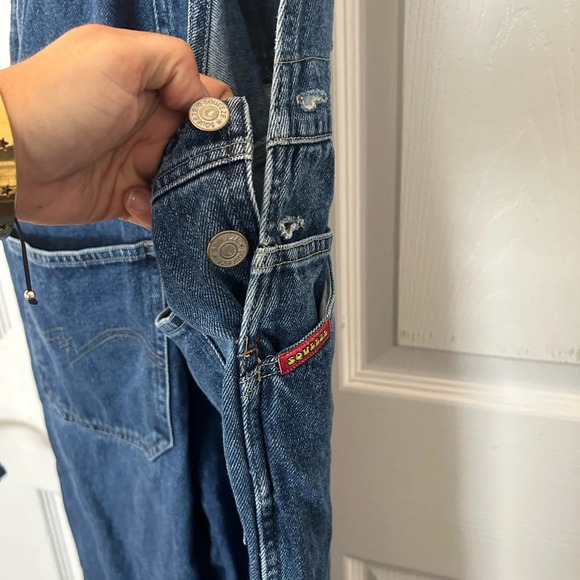 ! Rare 90’s SQUEEZE Cropped Denim Overalls size M - Picture 5 of 8